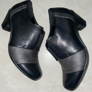 Black and Gray Cushioned Round Toe Leather Booties